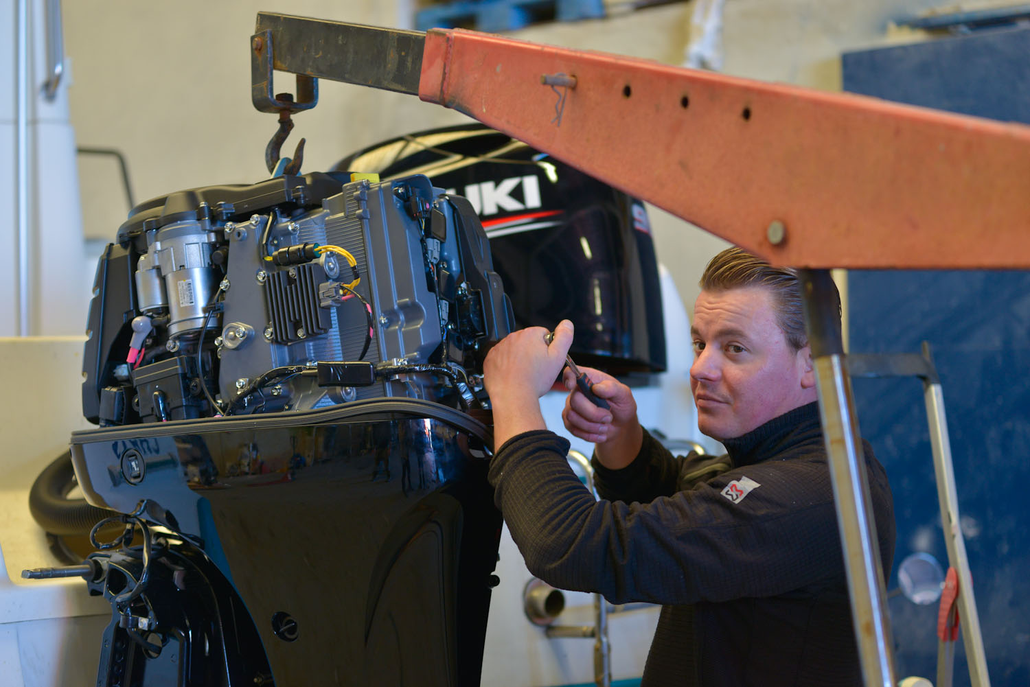 Service de Carène, reparation moteur, accastillage, chantier naval à Marseille au port de la pointe rouge