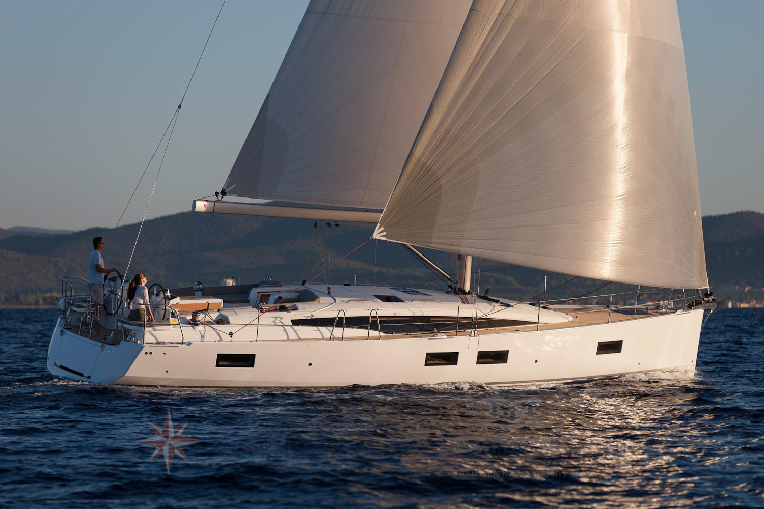 Jeanneau-Yacht-51-vente-bateau-marseille-4 Voilier Jeanneau Yachts 51, vente voilier de croisière à Marseille pointe rouge