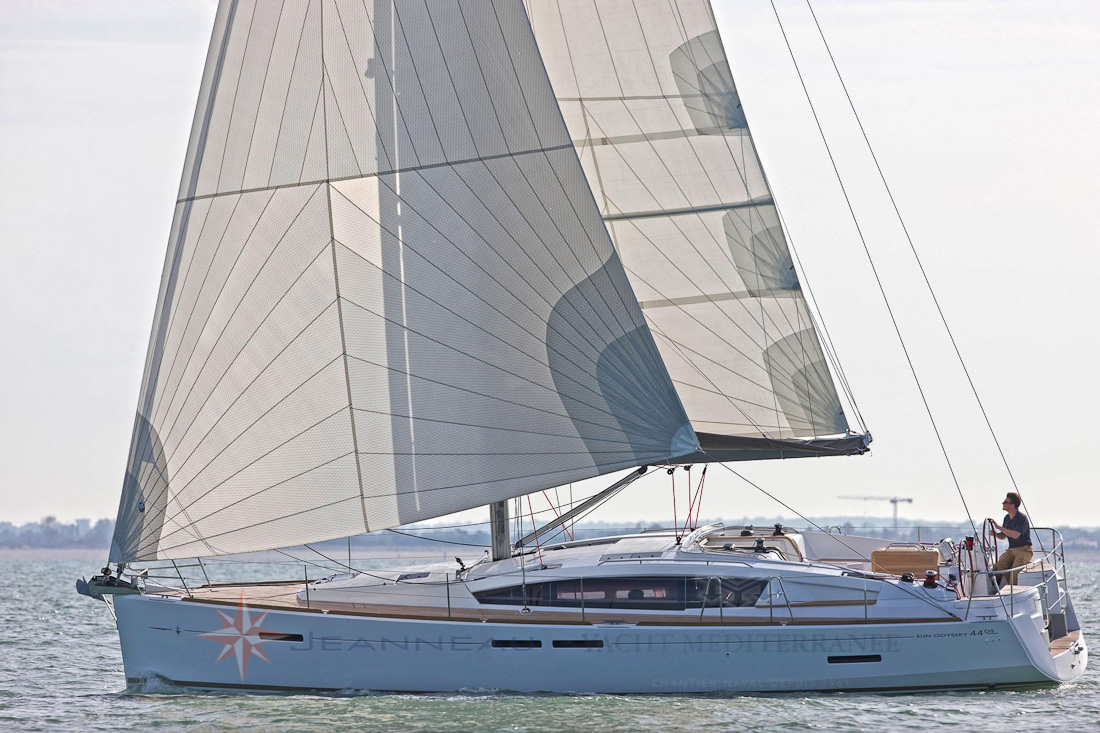 Voilier Jeanneau Sun Odyssee 44 DS, voilier à Marseille, Yacht Méditerranée.