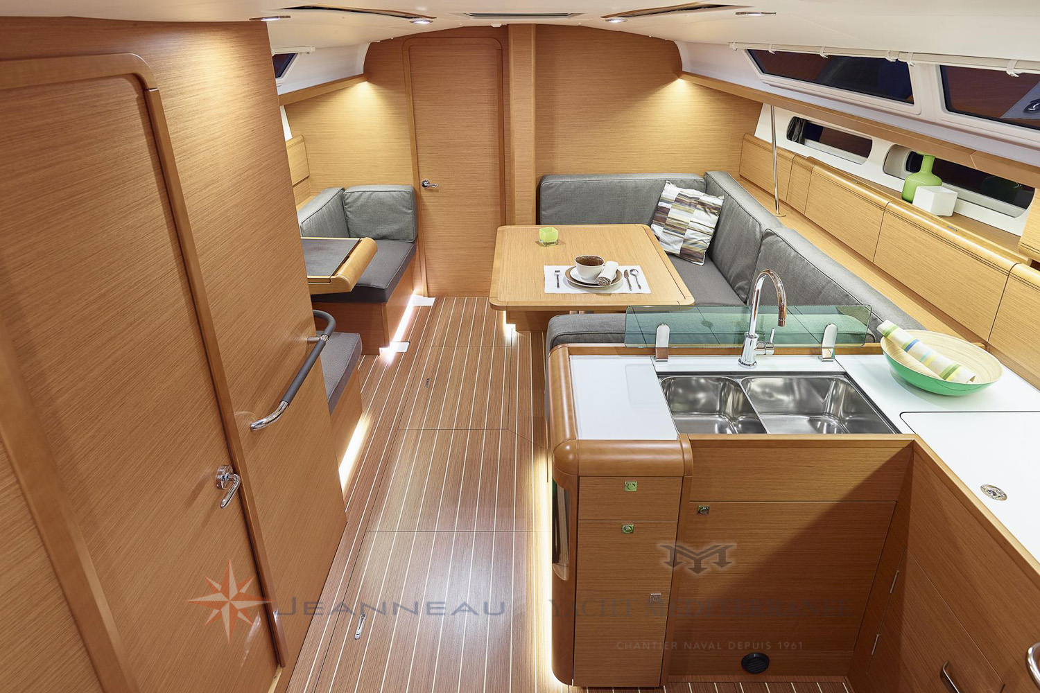 Jeanneau-sun-odyssey-419-vente-voilier-neuf-marseille-1 Voilier Jeanneau Sun Odyssee 419, voilier +12m à Marseille, Yacht Méditerranée.