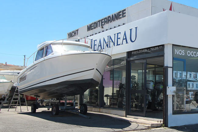 Yacht-mediterranee-marseille-concessionnaire-jeanneau-vente-achat-bateaux-neuf-occasion
