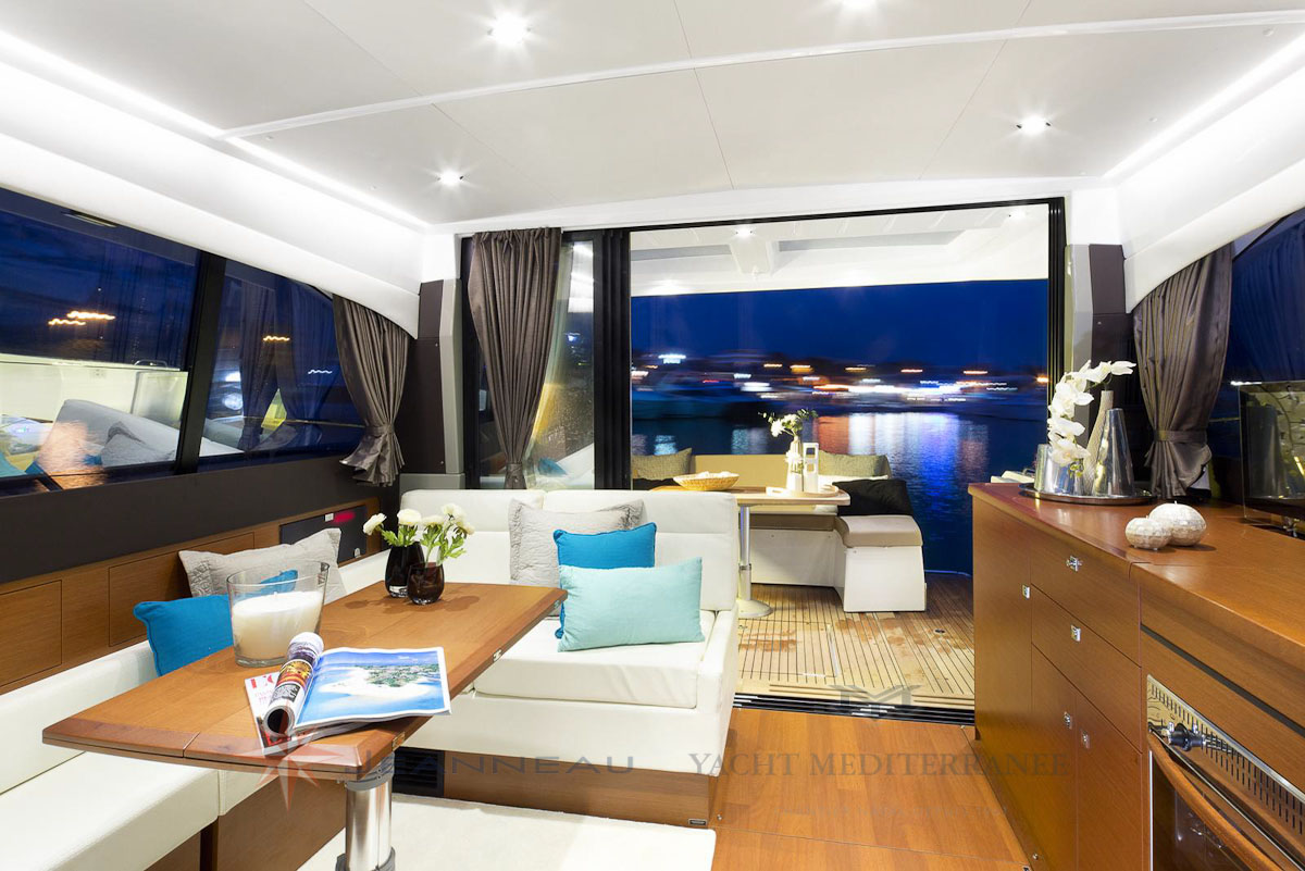 bateau-in-board-Jeanneau-NC-14-bateau-a-Marseille-yatch-mediterranee-1-2 Jeanneau NC 14 Bateau moteur, vente de bateaux à Marseille - Yatch Méditerranée