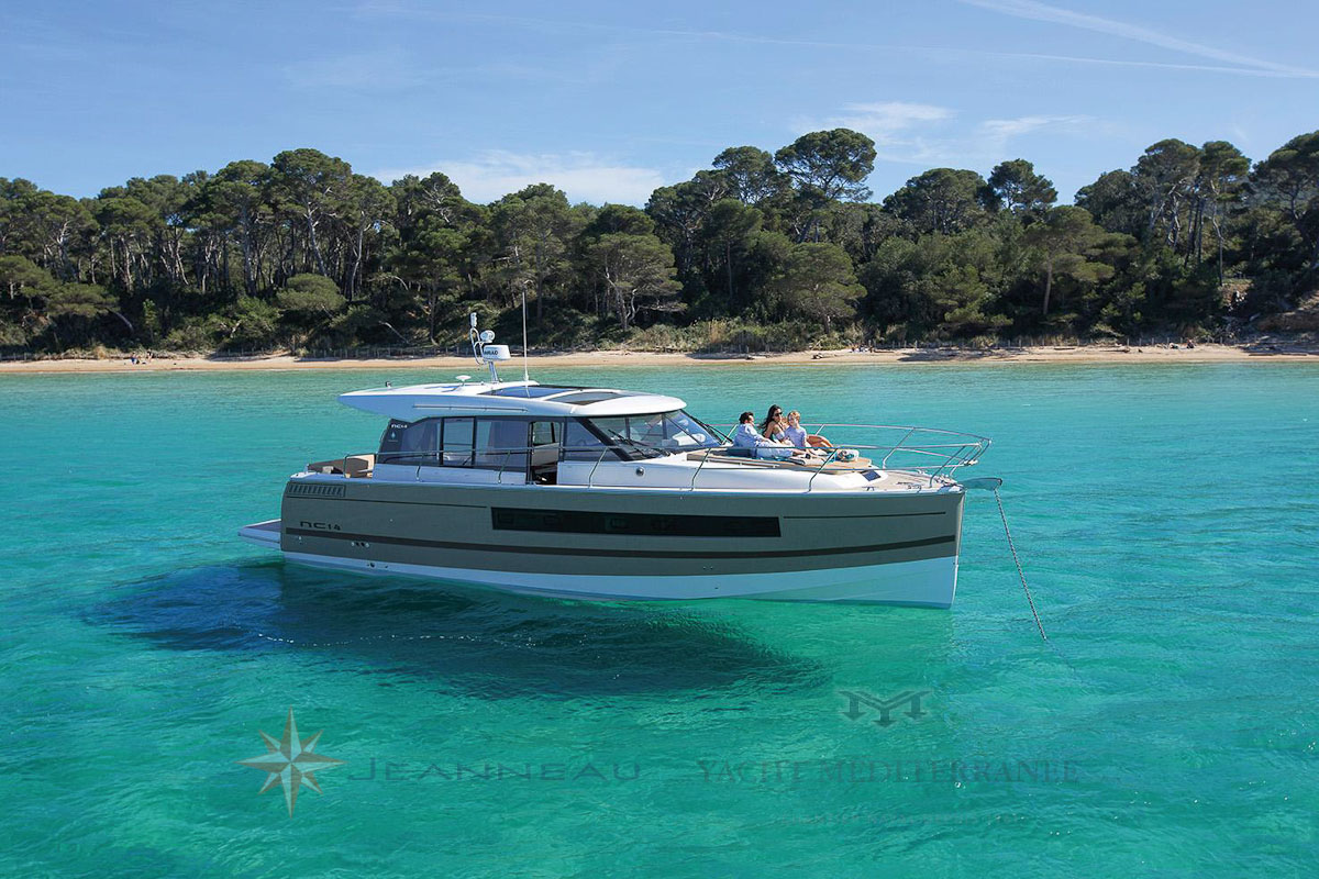 bateau-in-board-Jeanneau-NC-14-bateau-a-Marseille-yatch-mediterranee-7-2 Jeanneau NC 14 Bateau moteur, vente de bateaux à Marseille - Yatch Méditerranée