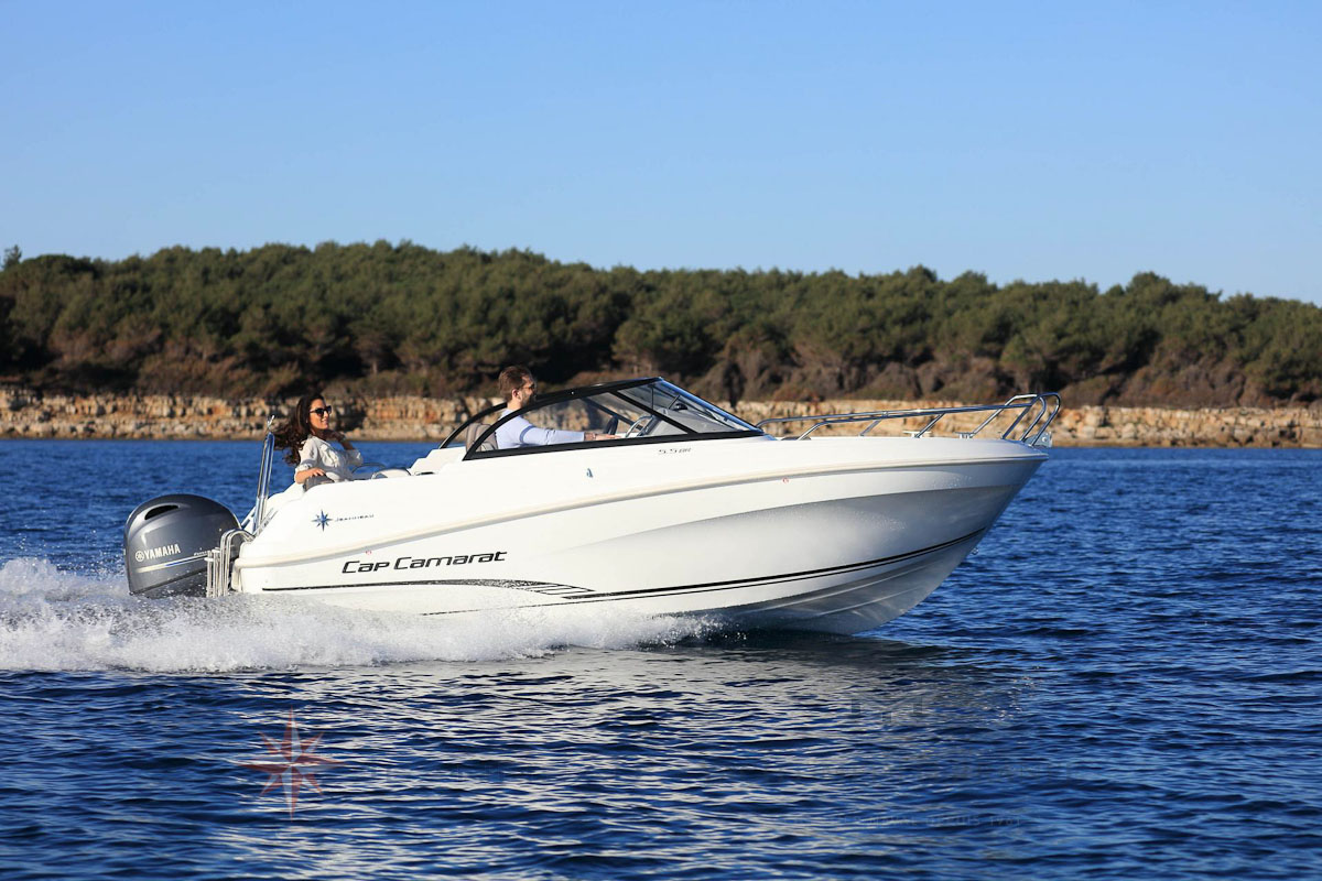 Cap-Camarat-bow-rider-55-bateau-moteur-in-board-Jeanneau-bateau-a-Marseille-yatch-mediterranee-6-2 Cap Camara bow rider 55BR bateau moteur in board Jeanneau bateau à Marseille Yatch-Méditerranée