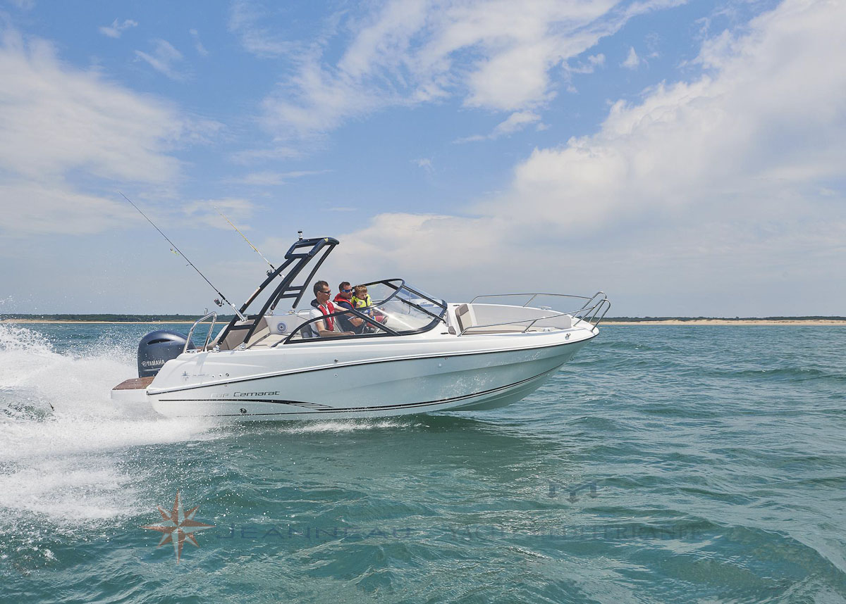 Cap Camara bow rider 6.5BR bateau moteur in board Jeanneau bateau à Marseille Yatch-Méditerranée