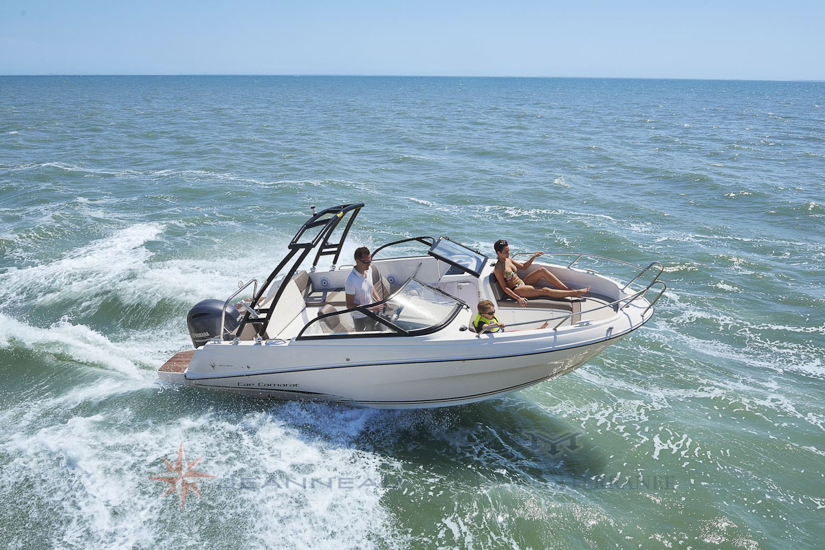 Cap Camara bow rider 6.5BR bateau moteur in board Jeanneau bateau à Marseille Yatch-Méditerranée