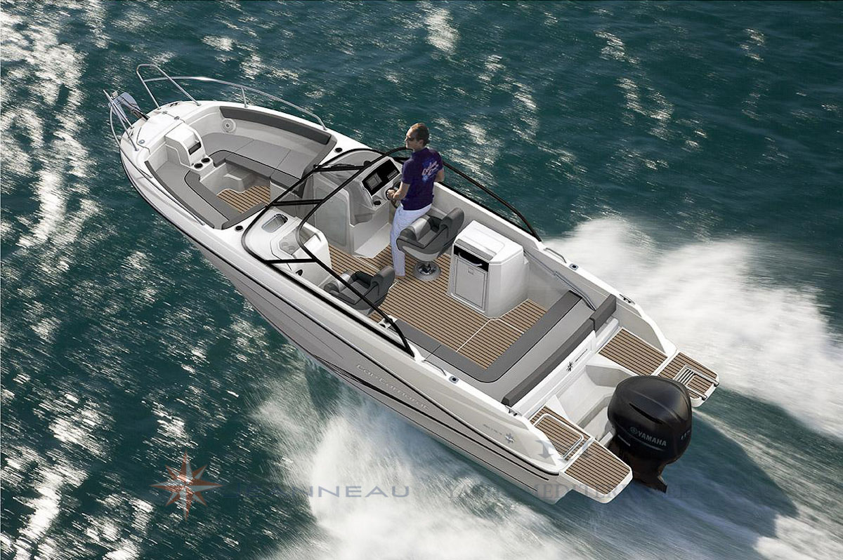 le nouveau Cap Camara bow rider 7.5BR bateau moteur in board Jeanneau bateau à Marseille Yatch-Méditerranée