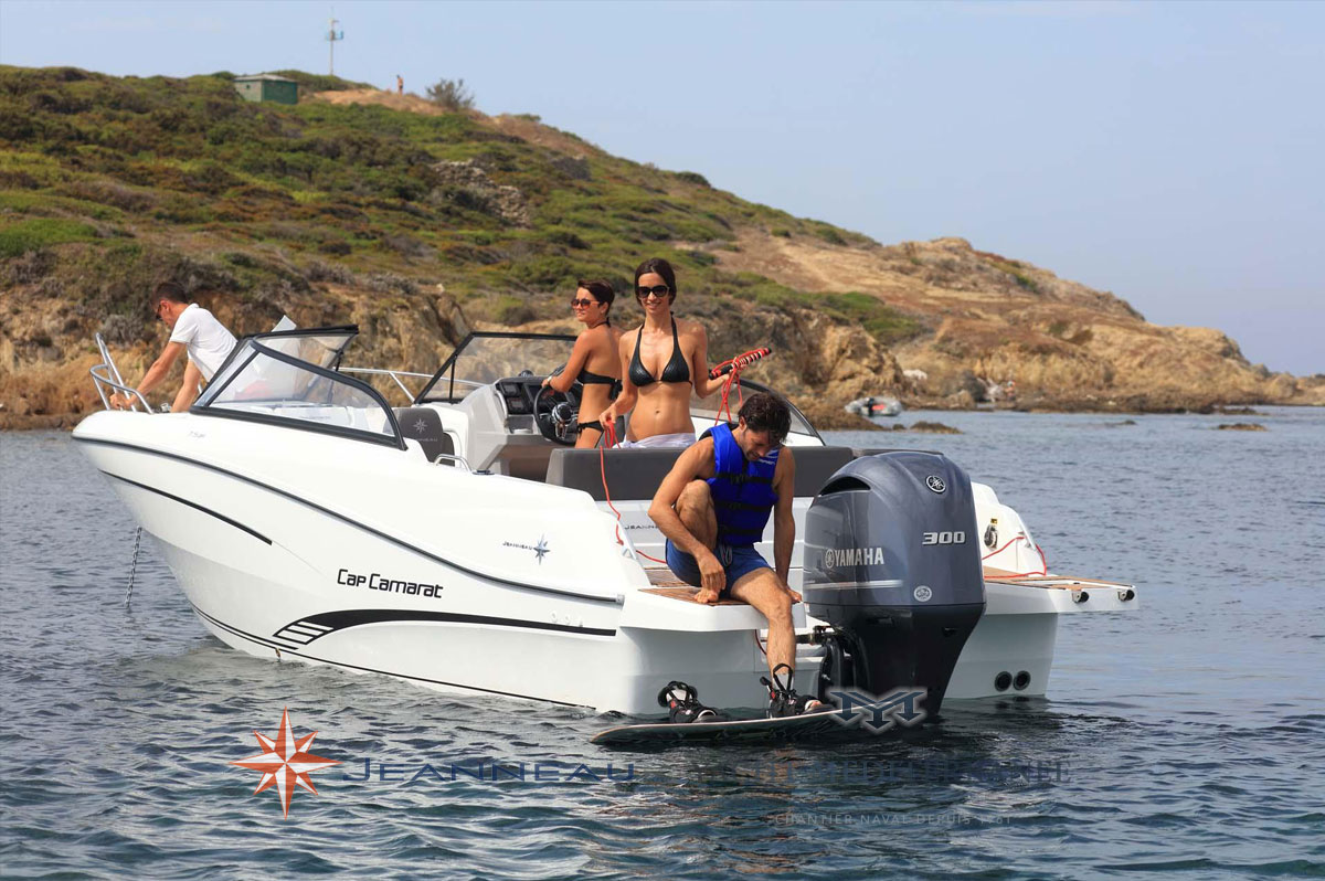 Le nouveau Cap Camara BR Bow Rider 7.5BR bateau moteur in board Jeanneau bateau à Marseille Yatch-Méditerranée