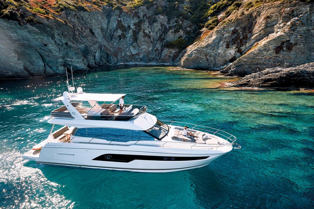 PRESTIGE_630-yacht-mediterannee-jeanneau-marseille-luxury-yachts-18 Prestige Yacht Division – Prestige 630 – Yacht Méditérranée Marseille nice cannes – Luxury Yachts