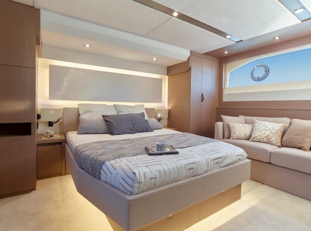 PRESTIGE_630-yacht-mediterannee-jeanneau-marseille-luxury-yachts-5 Prestige Yacht Division – Prestige 630 – Yacht Méditérranée Marseille nice cannes – Luxury Yachts