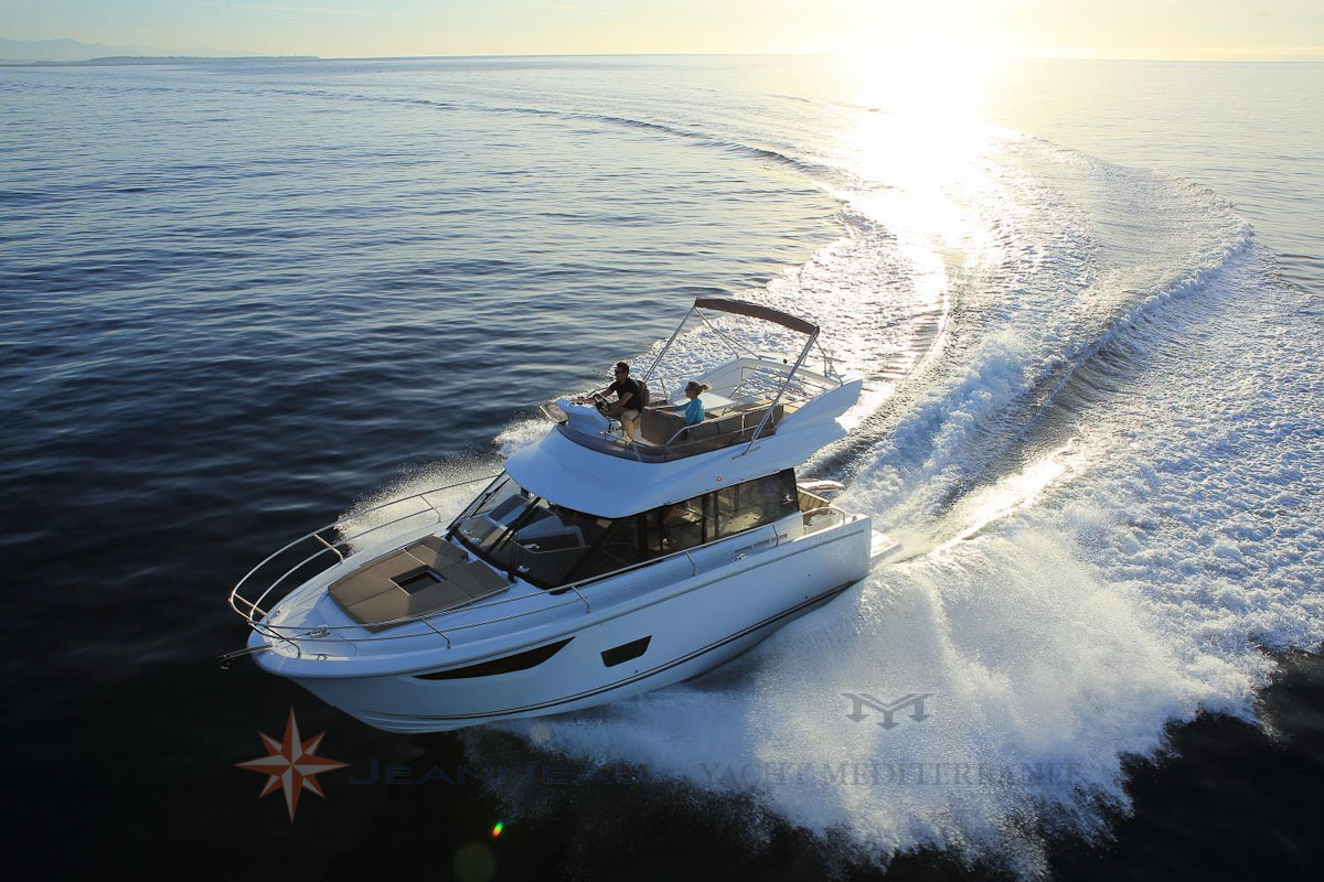 bateau-in-board-Jeanneau-velasco-37f-bateau-a-Marseille-yatch-mediterranee-7-2 Jeanneau VELASCO 37F bateau de croisière Marseille - Yatch Méditerranée Marseille