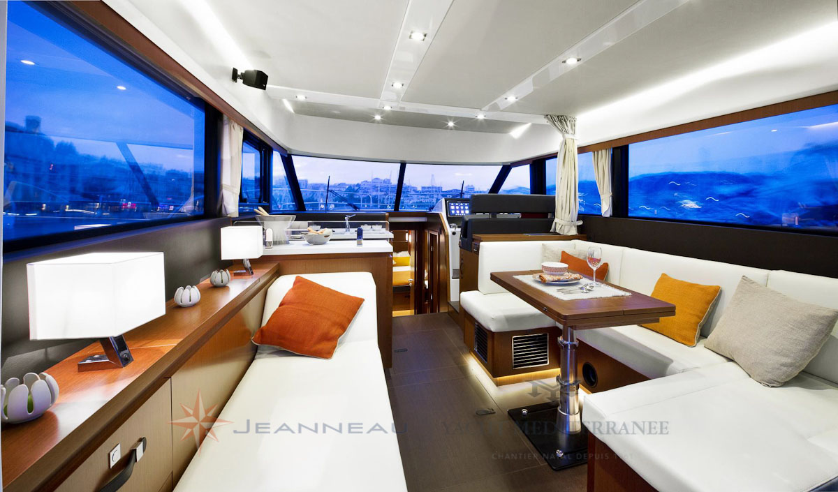 Bateau de croisière à Marseille Jeanneau VELASCO 43F - Yatch Méditerranée Marseille