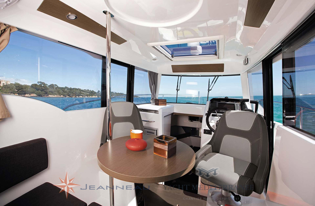 Bateau Hors bord Jeanneau Merry Fisher 875 Marlin – Yacht Méditerranée Marseille vente de bateaux neufs et occasions