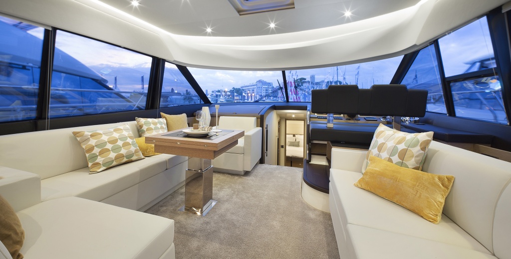 luxury-yachts-flybridge-line-prestige-560-yacht-mediterannee-jeanneau-marseille-7 Luxury Yachts Flybridge Line Prestige 560 - Yacht Méditerranée Jeanneau Marseille - Nice -Cannes
