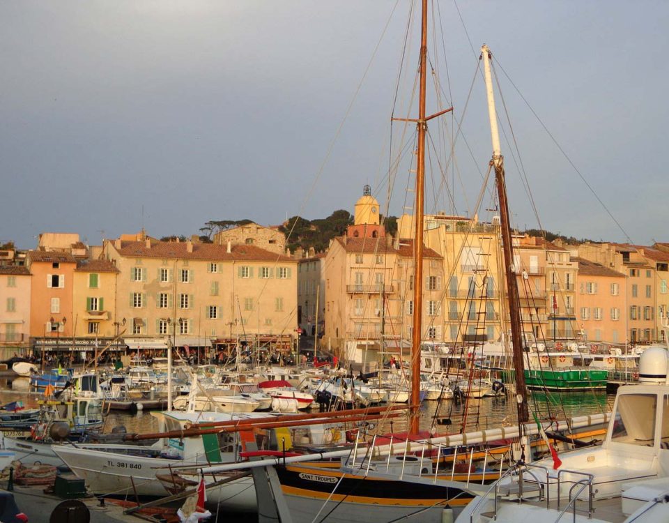 Essais clients Jeanneau Marseille à Saint Tropez - Jeanneau port de Saint Tropez - Yacht Méditerranée Marseille