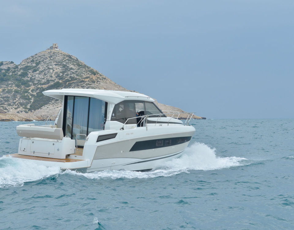 Jeanneau NC 33 Jeanneau-marseille - Yacht Méditerranée