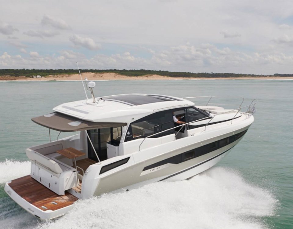 Jeanneau NC37 nouveauté 2018 - Jeanneau Marseille - Yacht Méditerranée