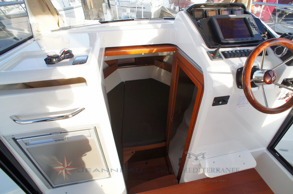 Jeanneau Merry Fisher 855 Marlin Bateau Hors bord-3