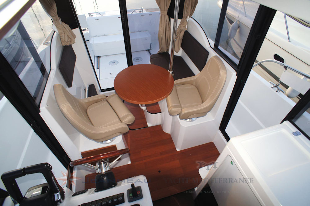 Jeanneau Merry Fisher 855 Marlin Bateau Hors bord-8 Yacht Méditerranée Marseille Jeanneau Merry Fisher 855 Marlin Bateau Hors bord