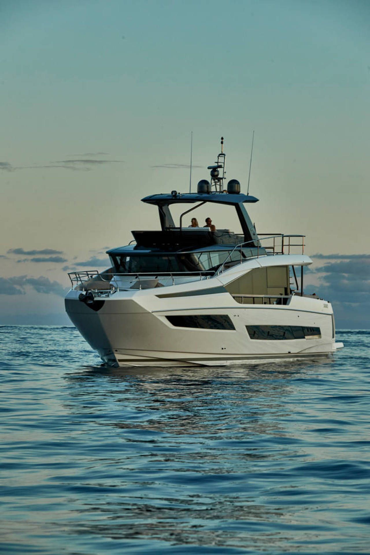 Yacht Prestige X70 X-Line exterieur-Yacht Mediterranee Marseille-3 Yacht Prestige X70 X-Line Yacht Méditerranée Marseille - Luxury yachts