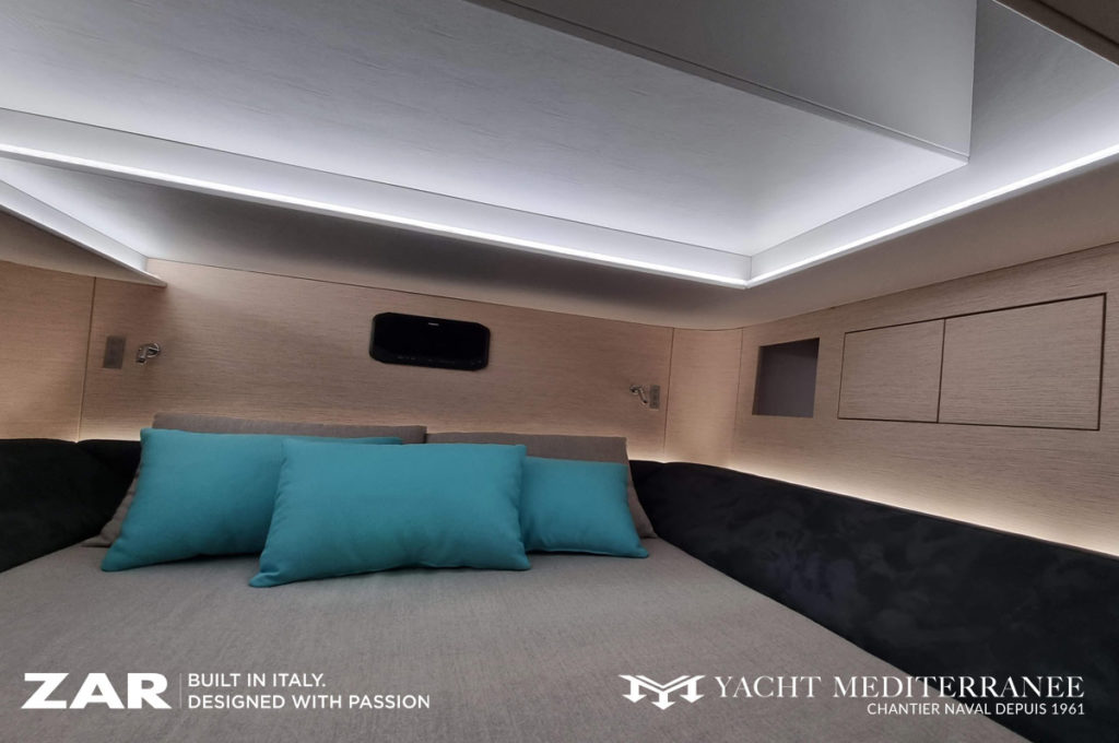 Semi-rigide-Zar-Formenti-130-Marseille-4
