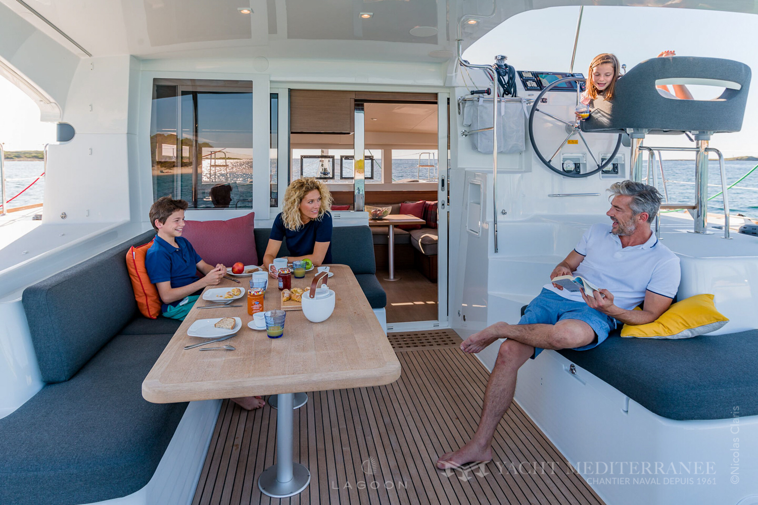 Catamaran-Lagoon-40-Yacht-Mediterrannee-concessionnaire-Lagoon©Nicolas-Claris-1