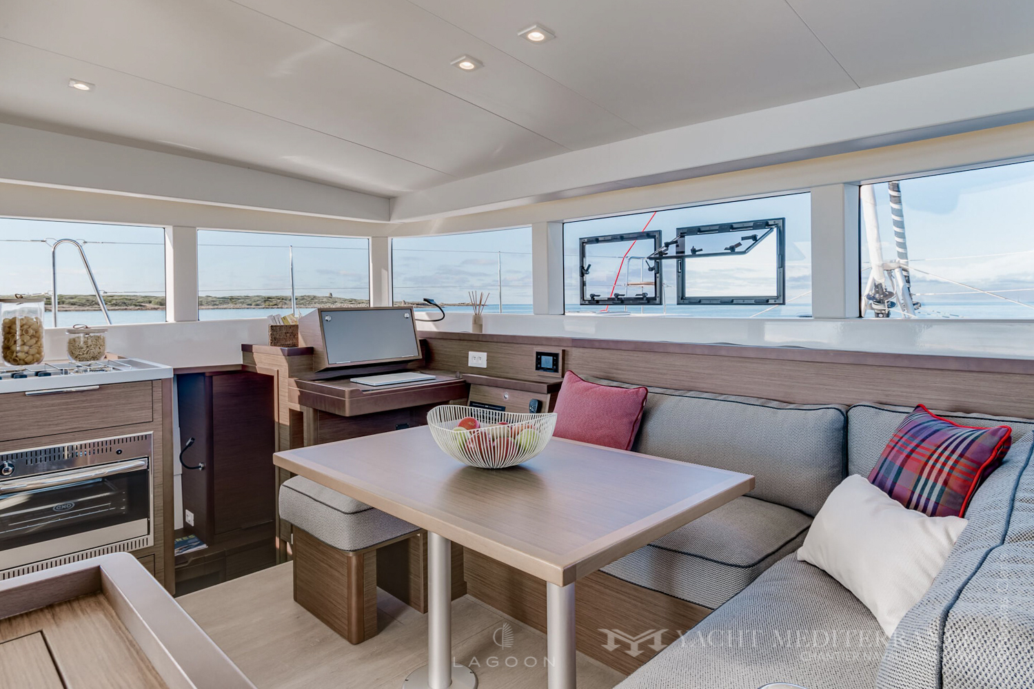 Catamaran-Lagoon-40-Yacht-Mediterrannee-concessionnaire-Lagoon©Nicolas-Claris-10