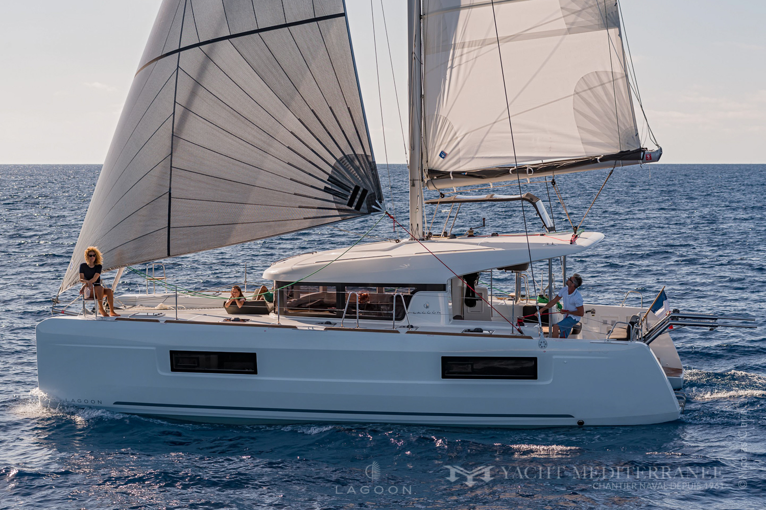 Catamaran-Lagoon-40-Yacht-Mediterrannee-concessionnaire-Lagoon©Nicolas-Claris-2