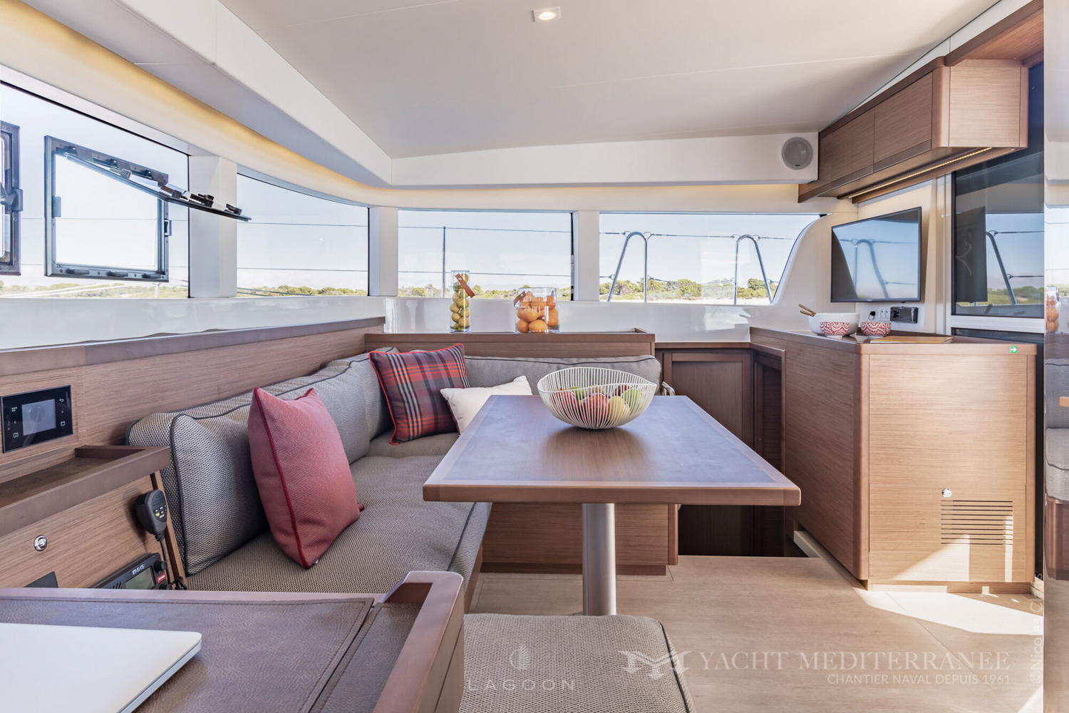 Catamaran-Lagoon-40-Yacht-Mediterrannee-concessionnaire-Lagoon©Nicolas-Claris-6