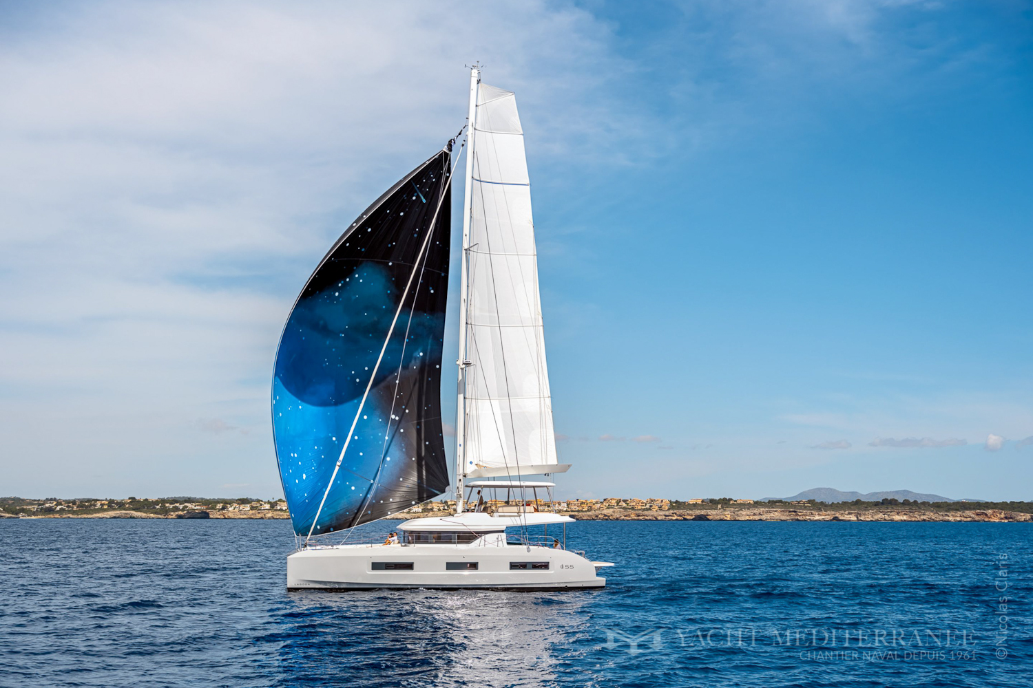 Catamaran-Lagoon-55-Yacht-Mediterrannee-concessionnaire-Lagoon©Nicolas-Claris-1