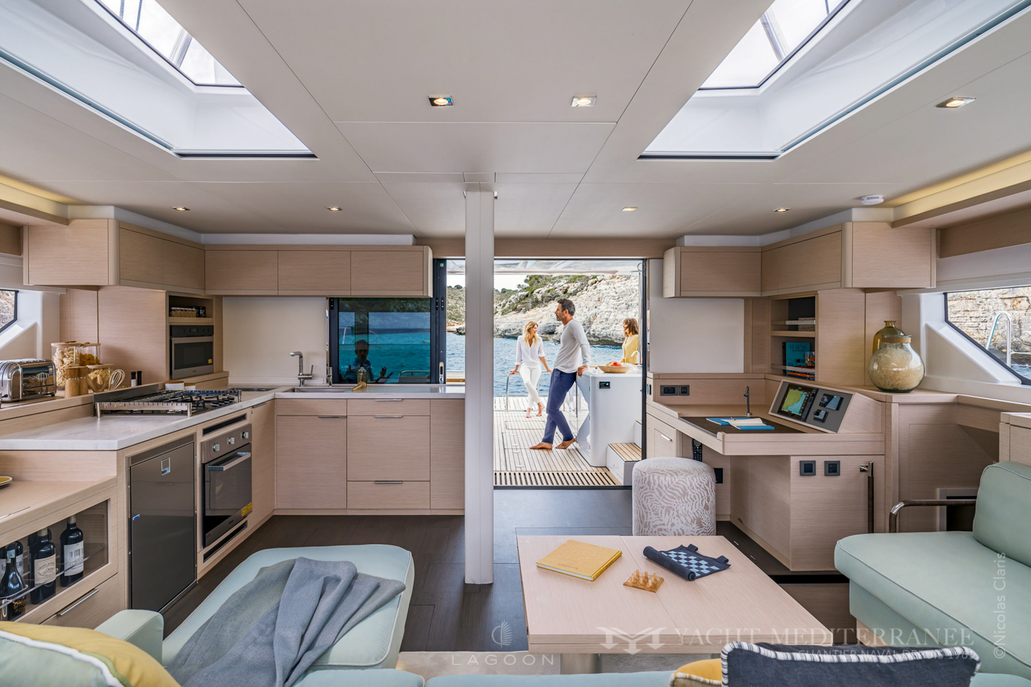 Catamaran-Lagoon-55-Yacht-Mediterrannee-concessionnaire-Lagoon©Nicolas-Claris-3