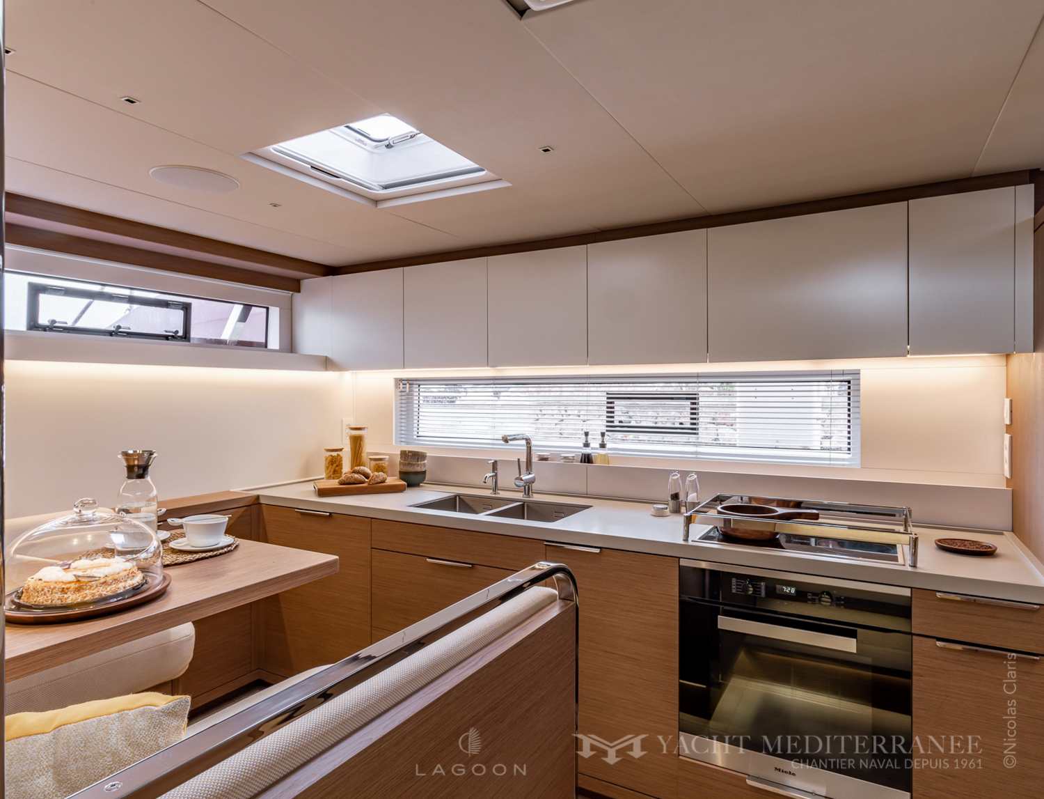 Catamaran-Lagoon-67-Yacht-Mediterrannee-concessionnaire-Lagoon©Nicolas-Claris-2