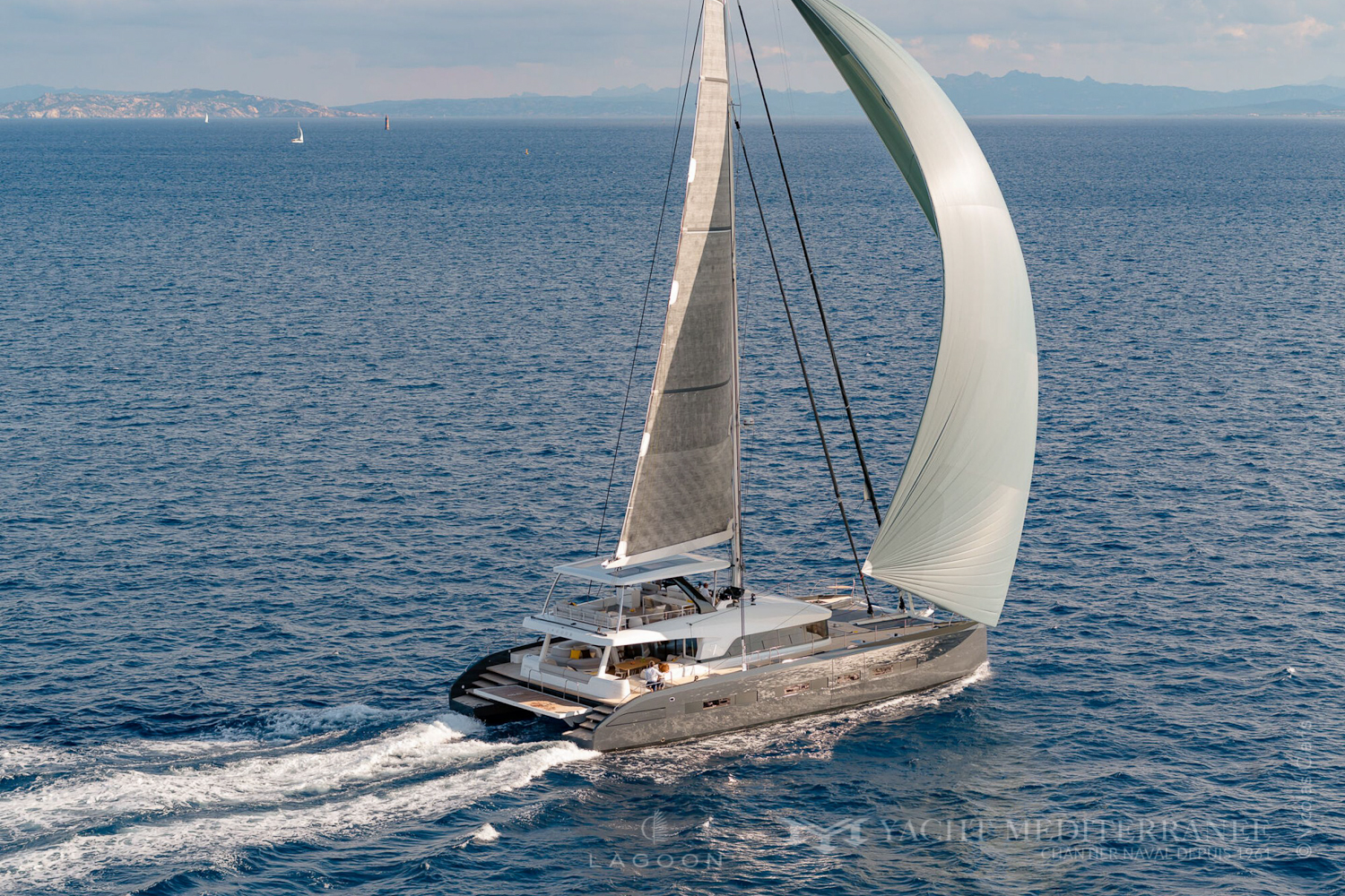 Catamaran-Lagoon-77-Yacht-Mediterrannee-concessionnaire-Lagoon©Nicolas-Claris-10