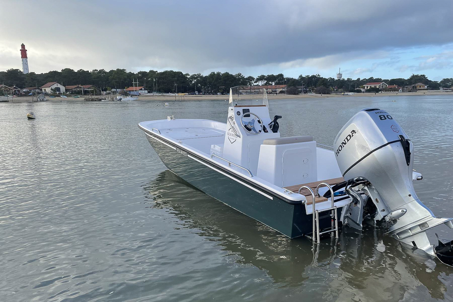 Seaweed 535 bateau open peche promenade Marseille