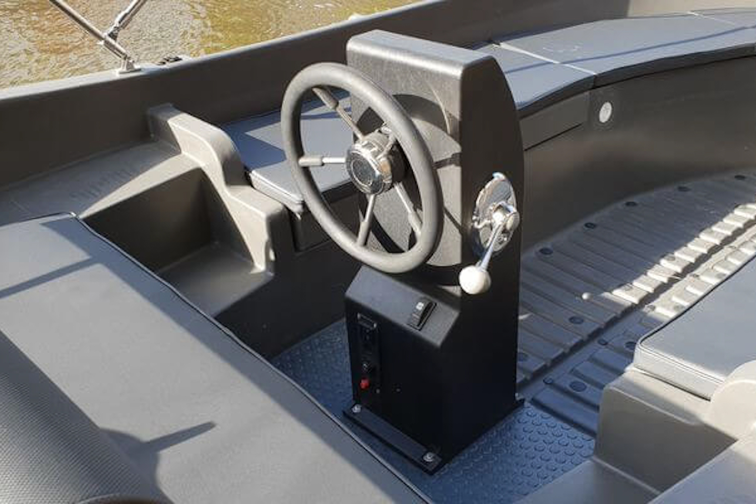 Whaly-450-CLASSIC-Marseille-3