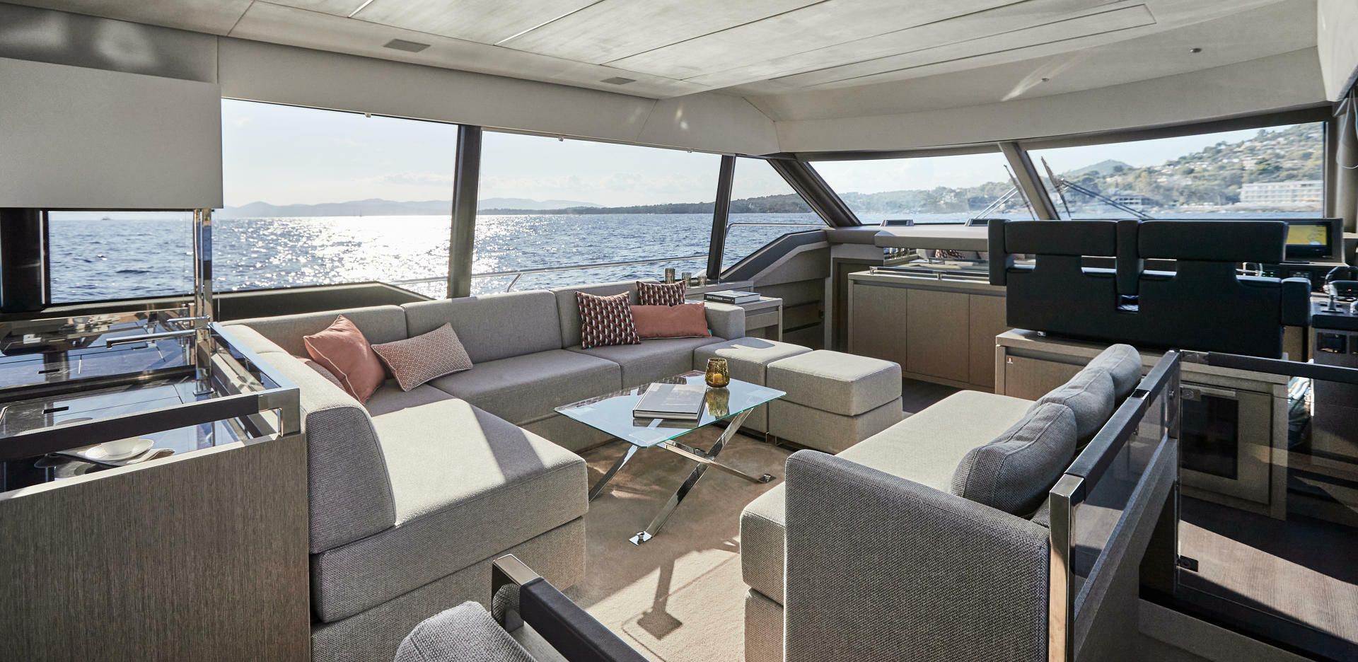 Interieur Prestige Yacht F-Line 690 Marseille-6_dec2023