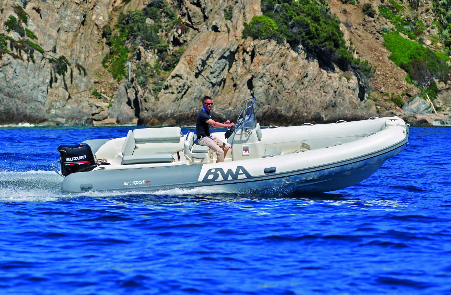 BWA Sport 22 GT Yacht Mediterranee - BWA Marseille3