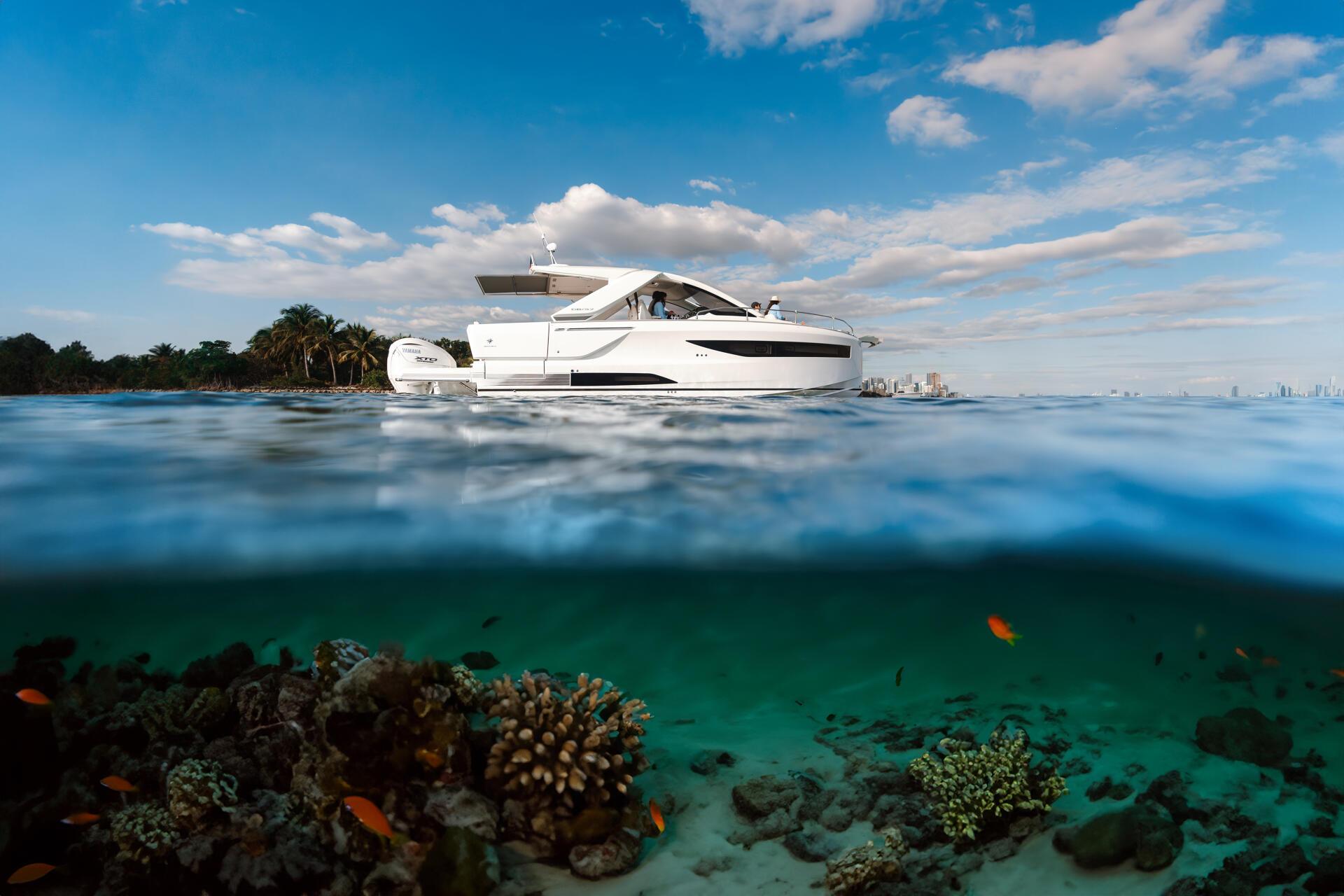 Jeanneau DB 37 OB out board - jeanneau Marseille Pointe Rouge 11