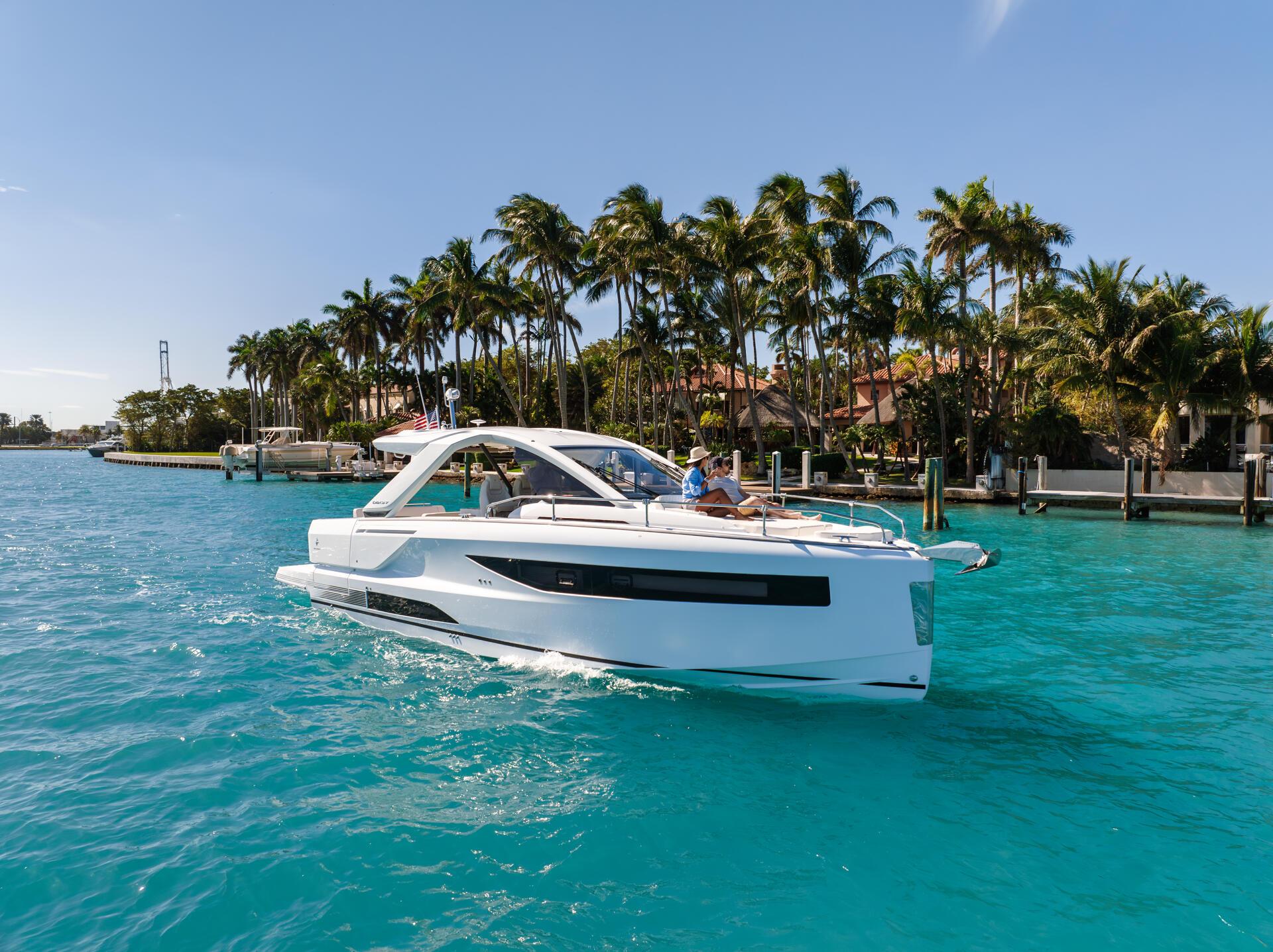 Jeanneau DB 37 OB out board - jeanneau Marseille Pointe Rouge 13