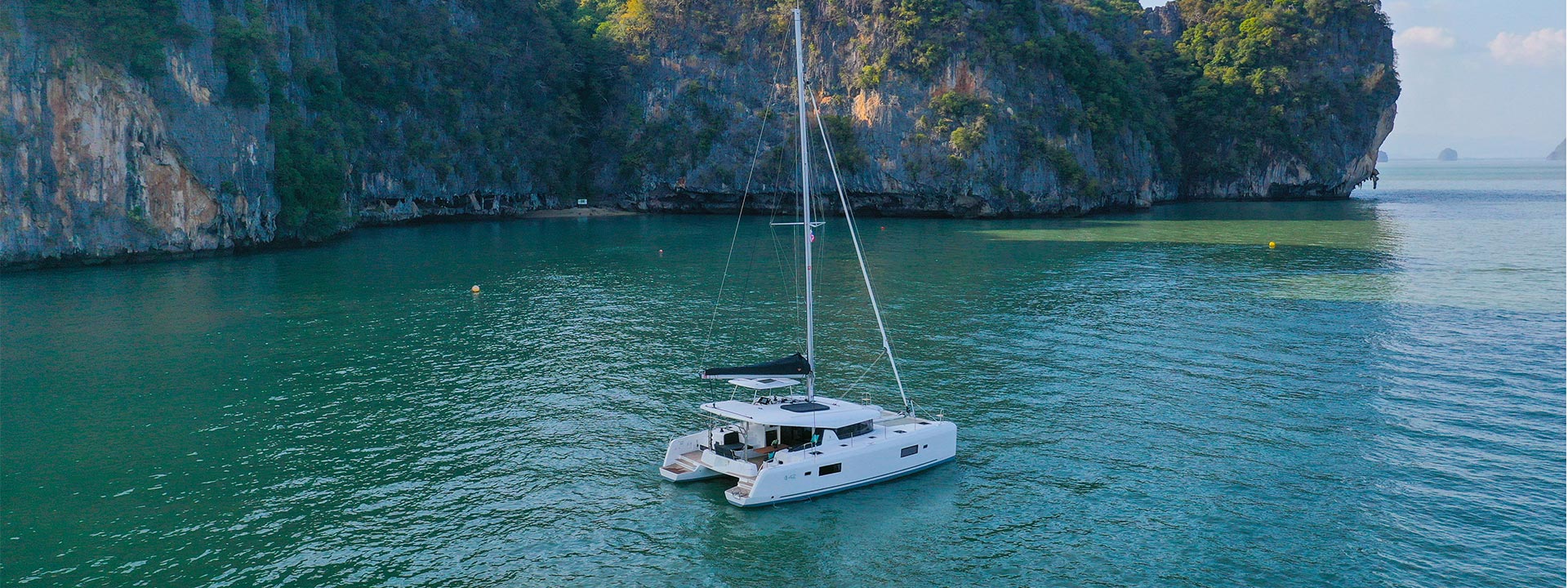 Catamaran-lagoon-Yacht-Méditerranee-Marseille-00011