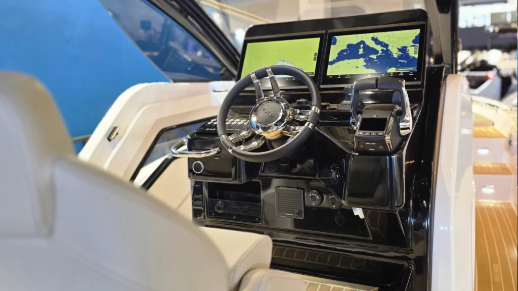 3-Zar-Imagine-115-jeanneau-Marseille-Yacht-Méditerranee