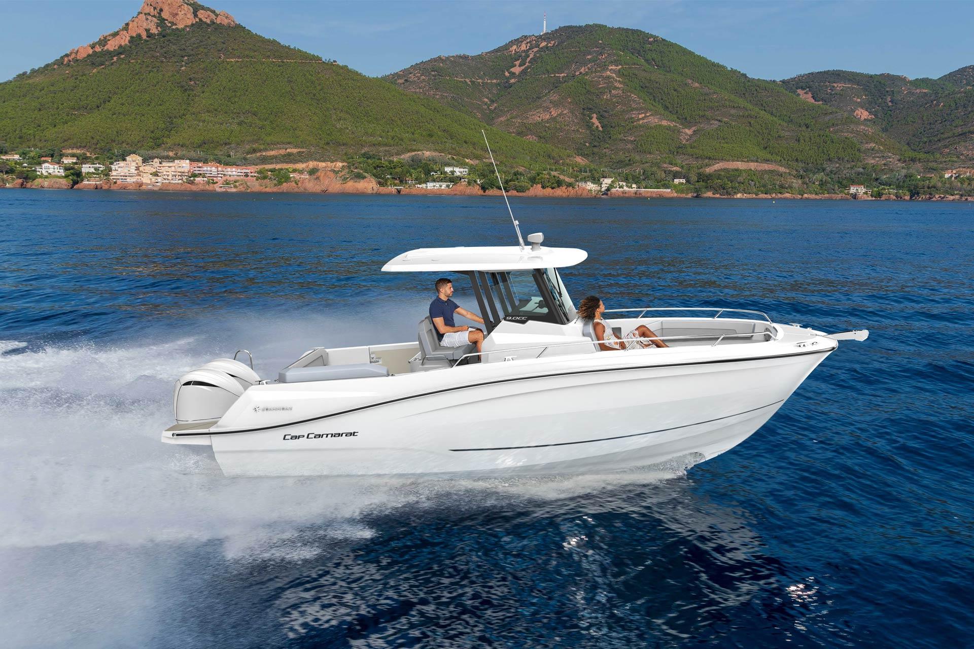 00011-Jeanneau-Cap-Camarat-9.0-CC-Serie2-Yacht-Mediterranee